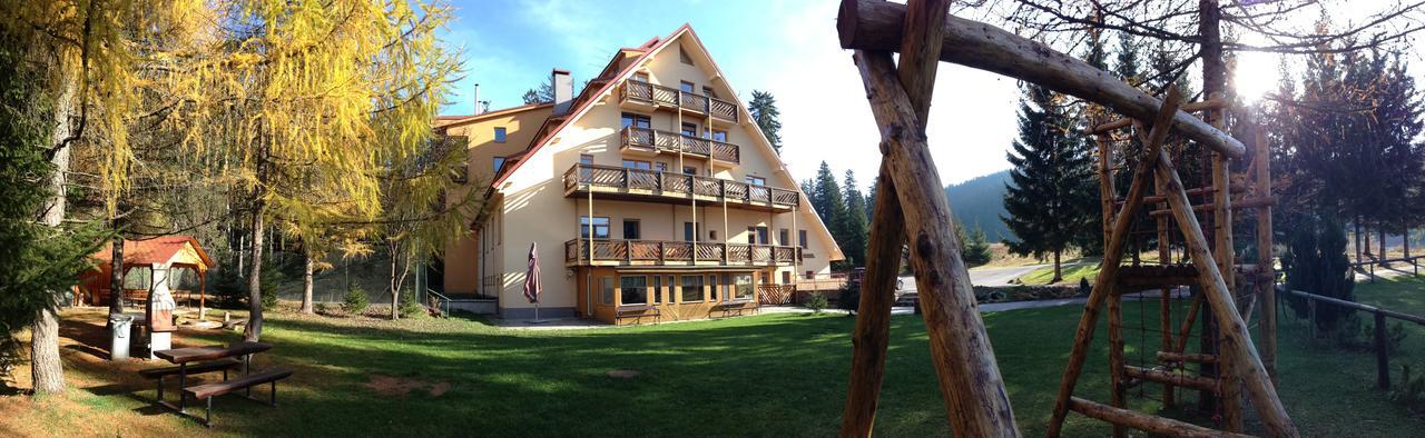 Ski Apartmany Spiezovec Доновалы Экстерьер фото